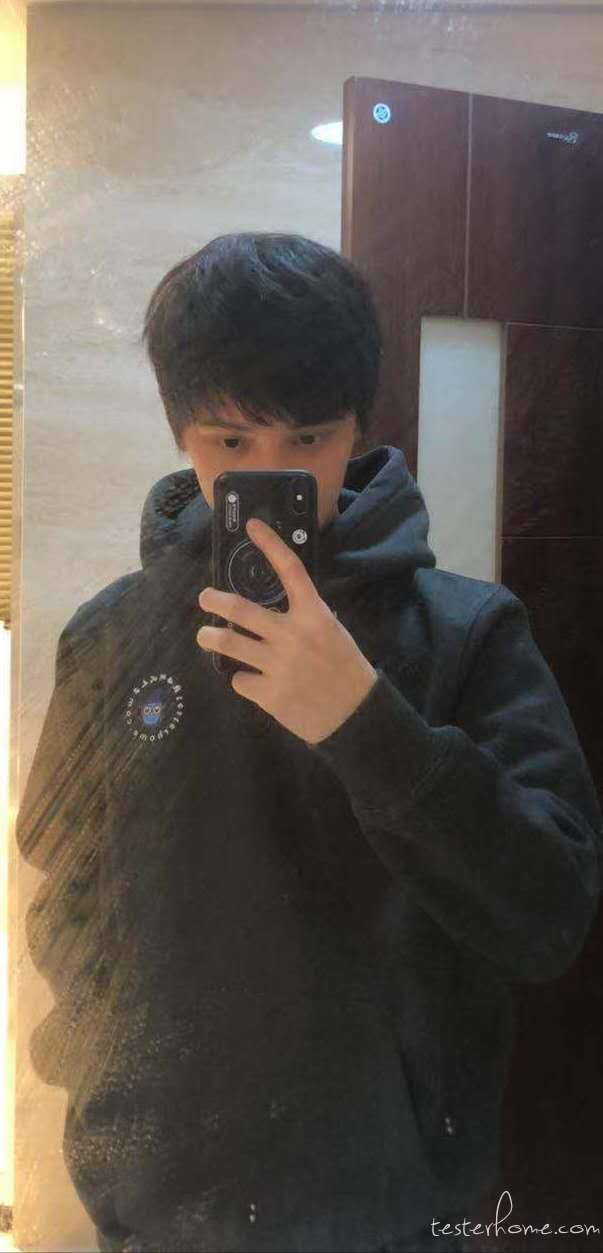 男模镇楼